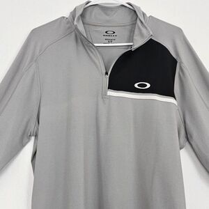 OAKLEY Logo Gray Black 1/4 Zip Athletic Pullover Shirt Mens Size Small